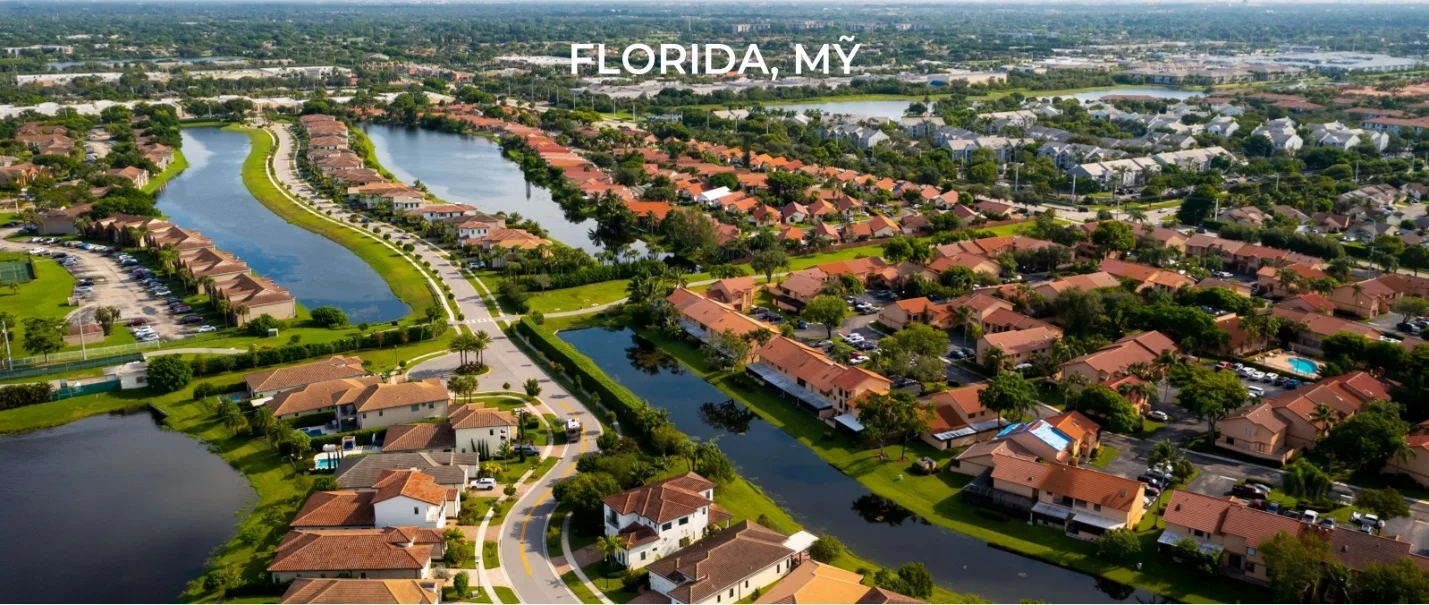 Island villa beside the water - absolute privacy and natural surroundings